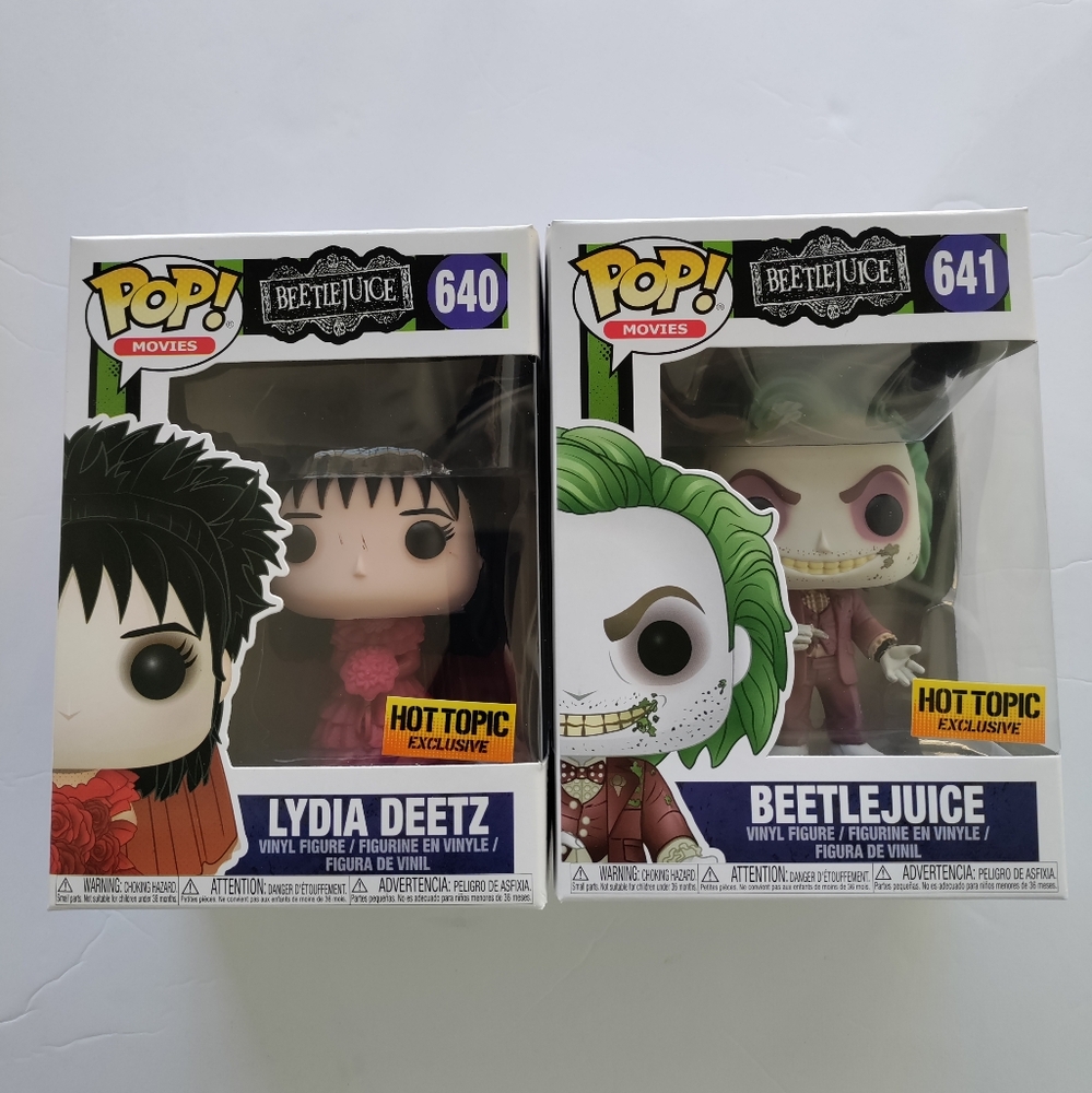 Beetlejuice #641 and Lydia Deetz #640 wedding Set Funko Pop Hot Topic Exclusives